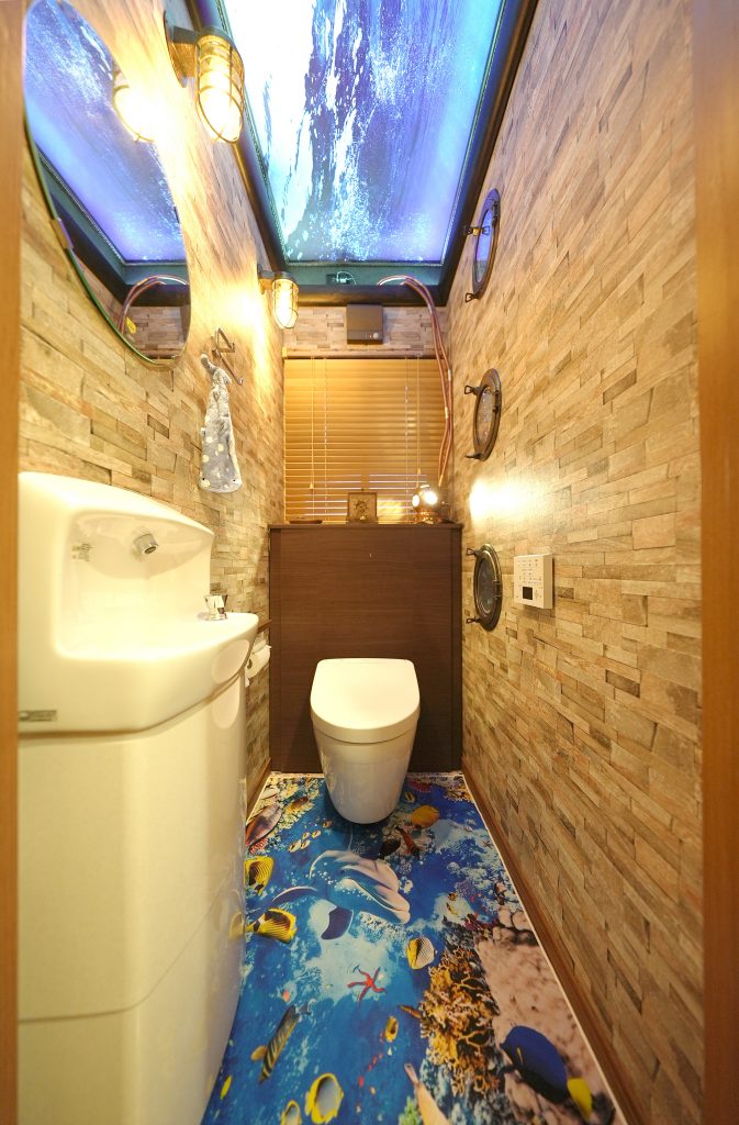 Restroom under the sea　～海底２万厘～